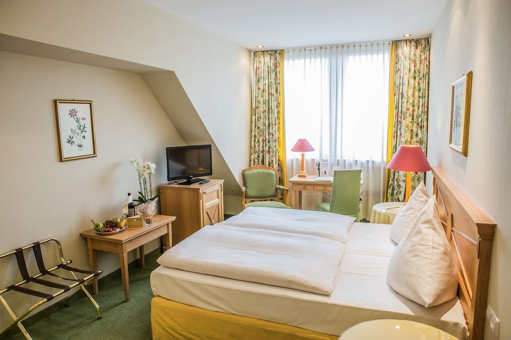 Central Kaiserhof Hotel 17/69