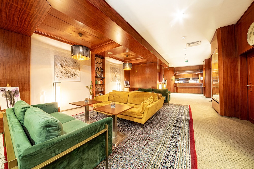 Best Living Hotel Arotel 45/67