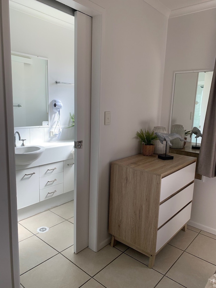 COOLUM BEACH GETAWAY RESORT 8/58