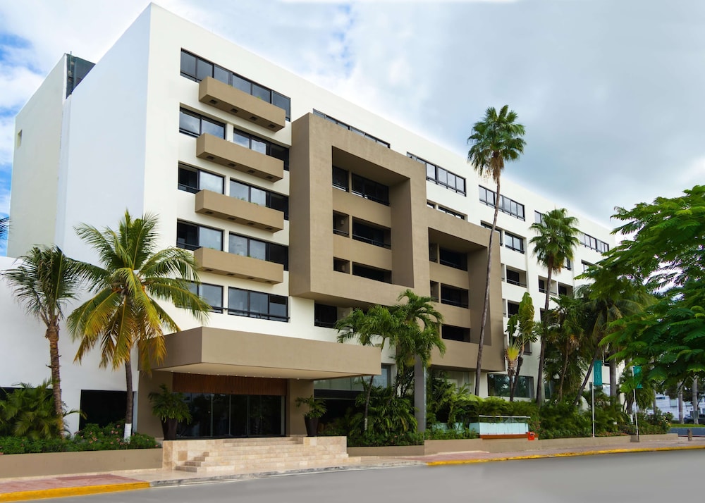 Smart Cancun The Urban Oasis 4/61