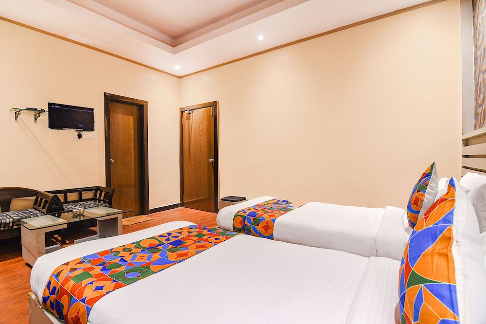 OYO Premium Hinoo Ranchi 15/53
