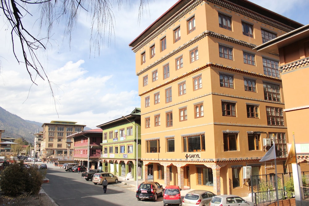 GAKYIL HOTEL 30/32