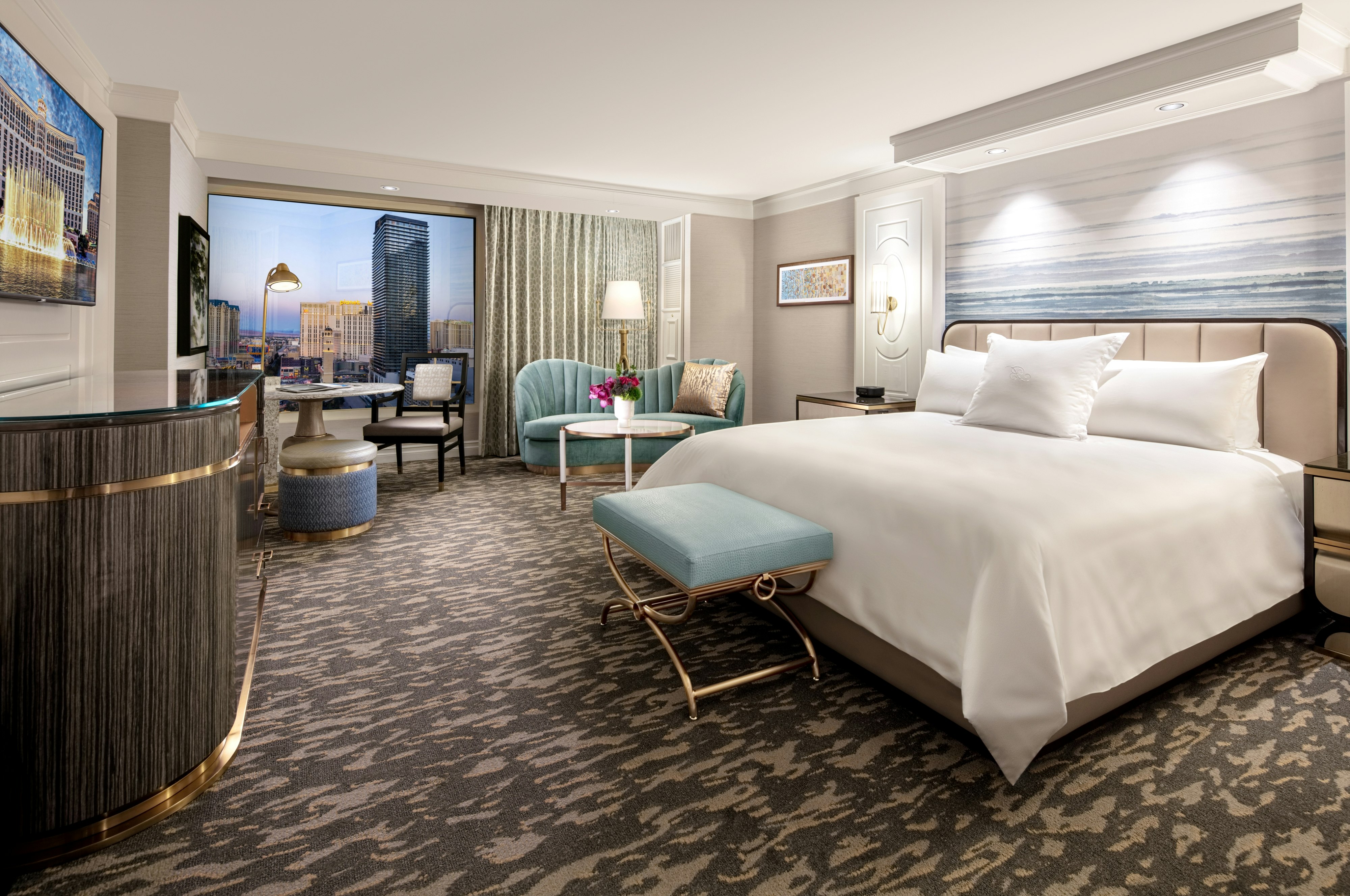 SPA, KING BED, STRIP VIEW