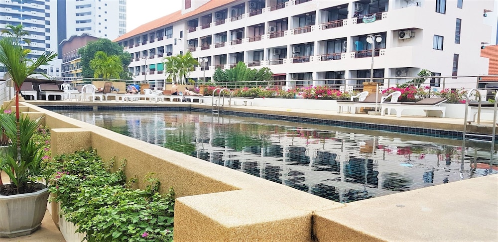 Jomtien Plaza Residence 9/50