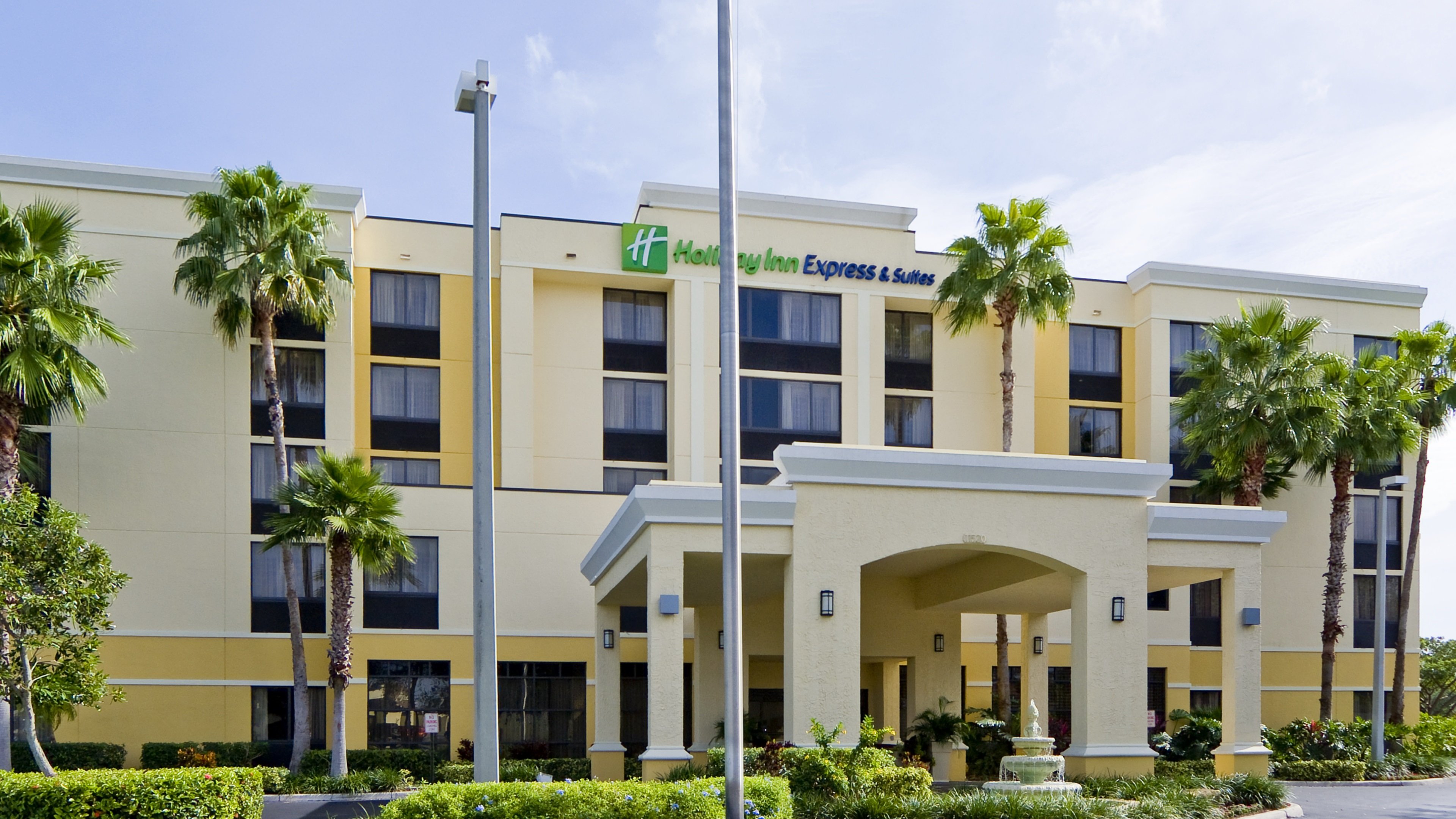 Holiday Inn Express And Suites Kendall East Miami 1/45