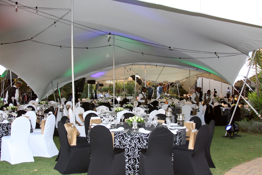Radisson Hotel & Convention Centre Johannesburg, O.R. Tambo 44/50