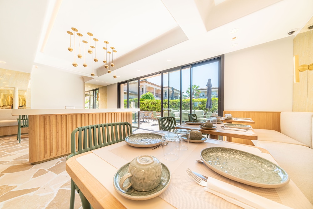 Hotel Brin d Azur 34/42