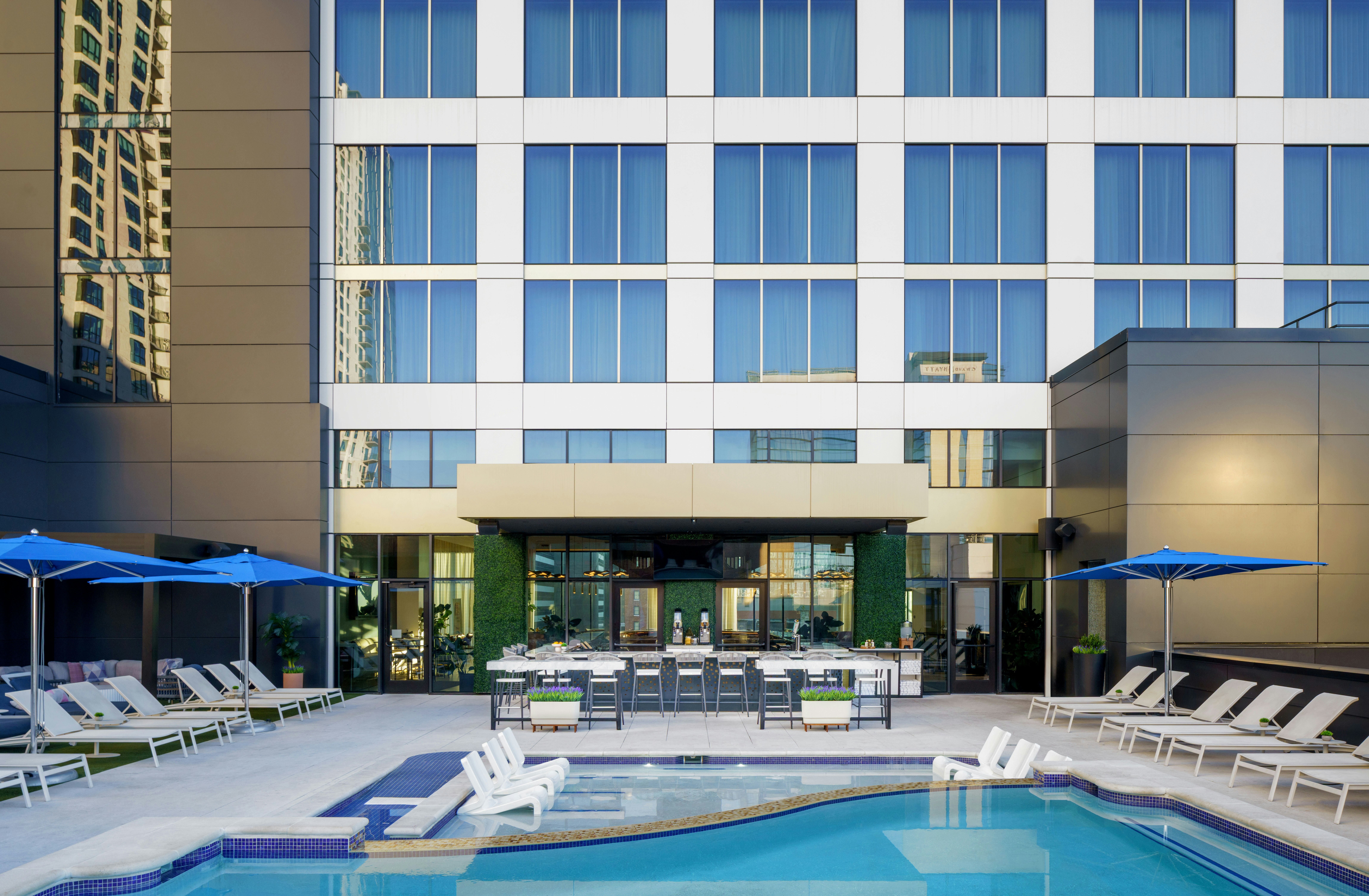 Tempo by Hilton Nashville Downtown 4/60