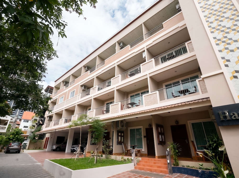 Harmony Inn 2/50