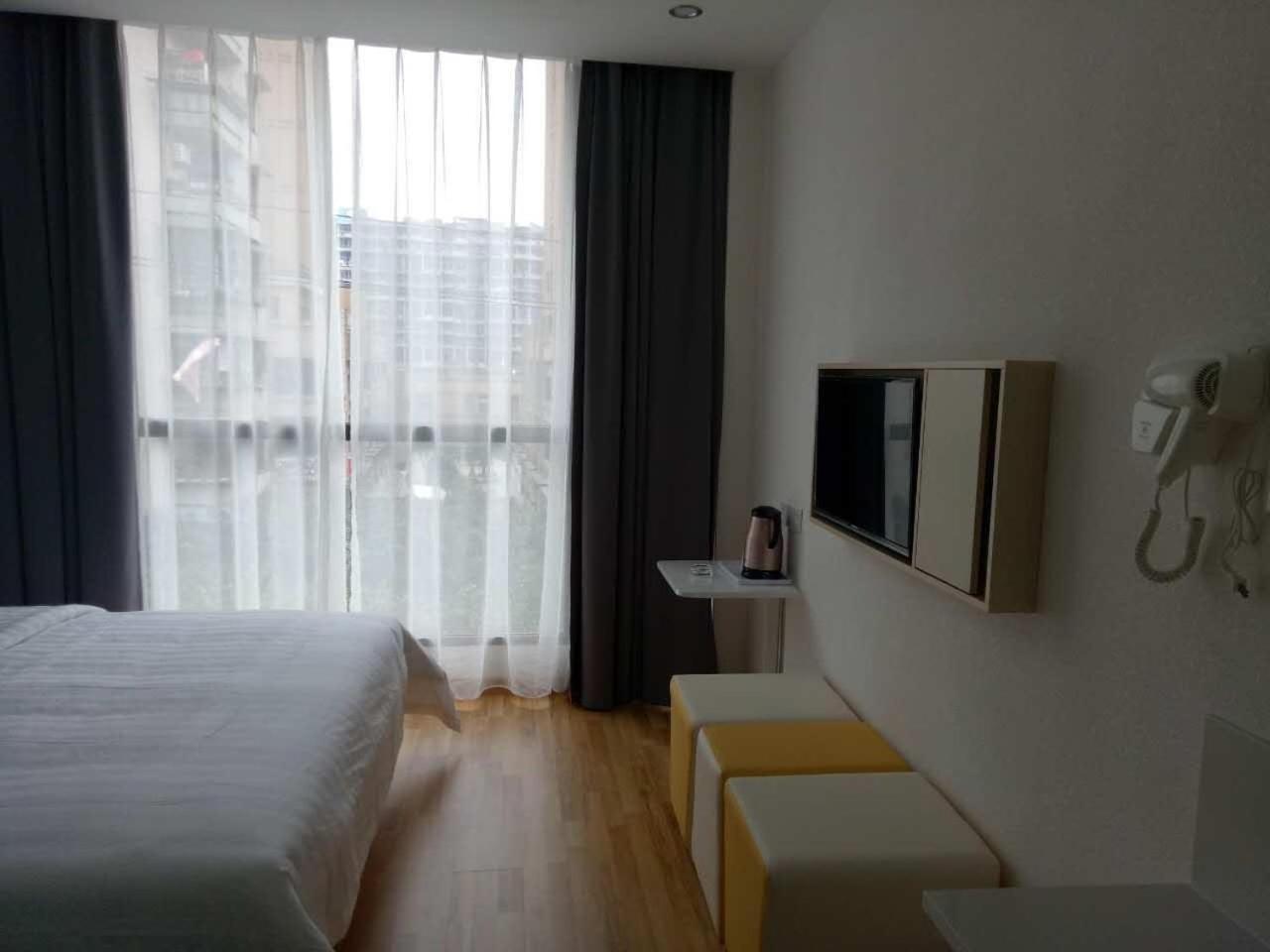 7 Days Inn (Chongqing Yudong Pedestrian Street Duhuili) 4/20