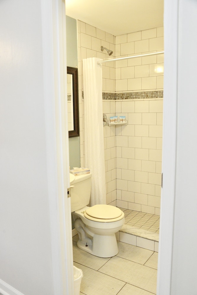 2 BEDROOMS, APARTMENT