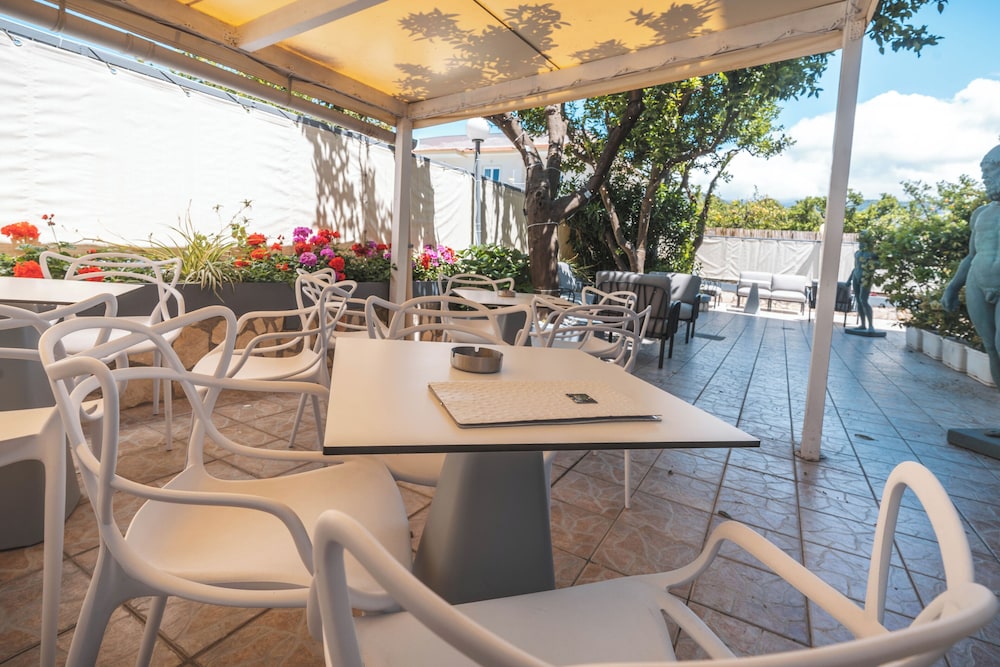 Hotel La Pergola Sorrento 59/68