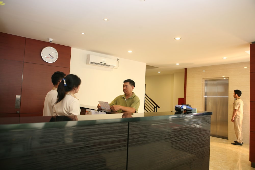 Hana Hotel 6/50