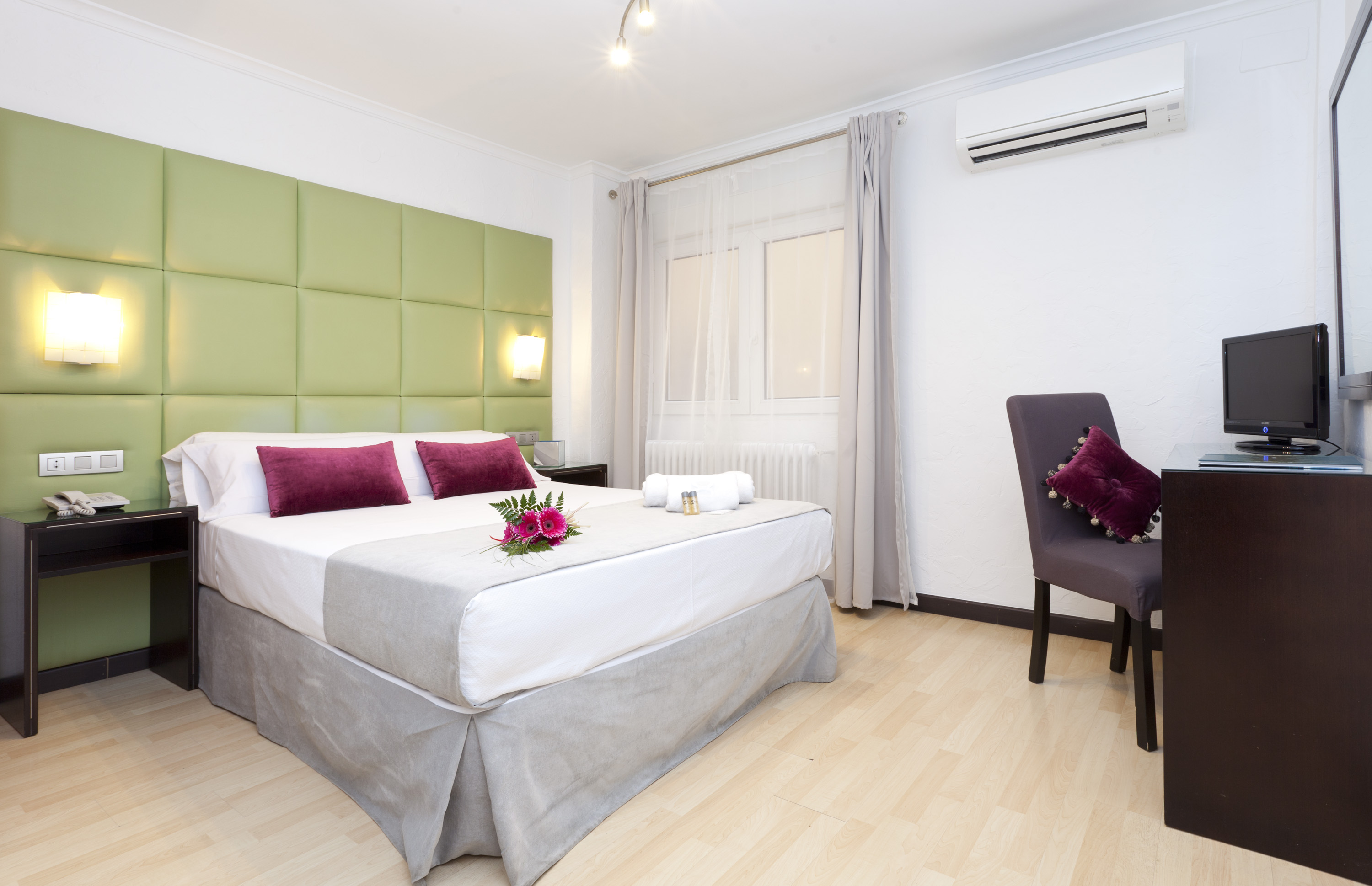 Standard, Double Bed