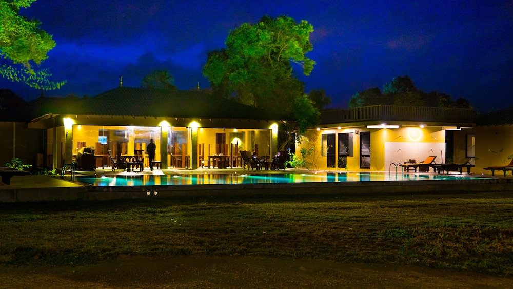 Sigiriya Kings Resort in SIGIRIYA