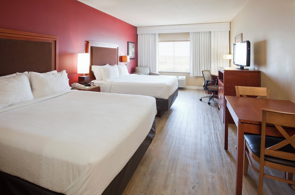 Holiday Inn Hotel Suites Maple Grove Nw Mpls Arbor Lks 19/76