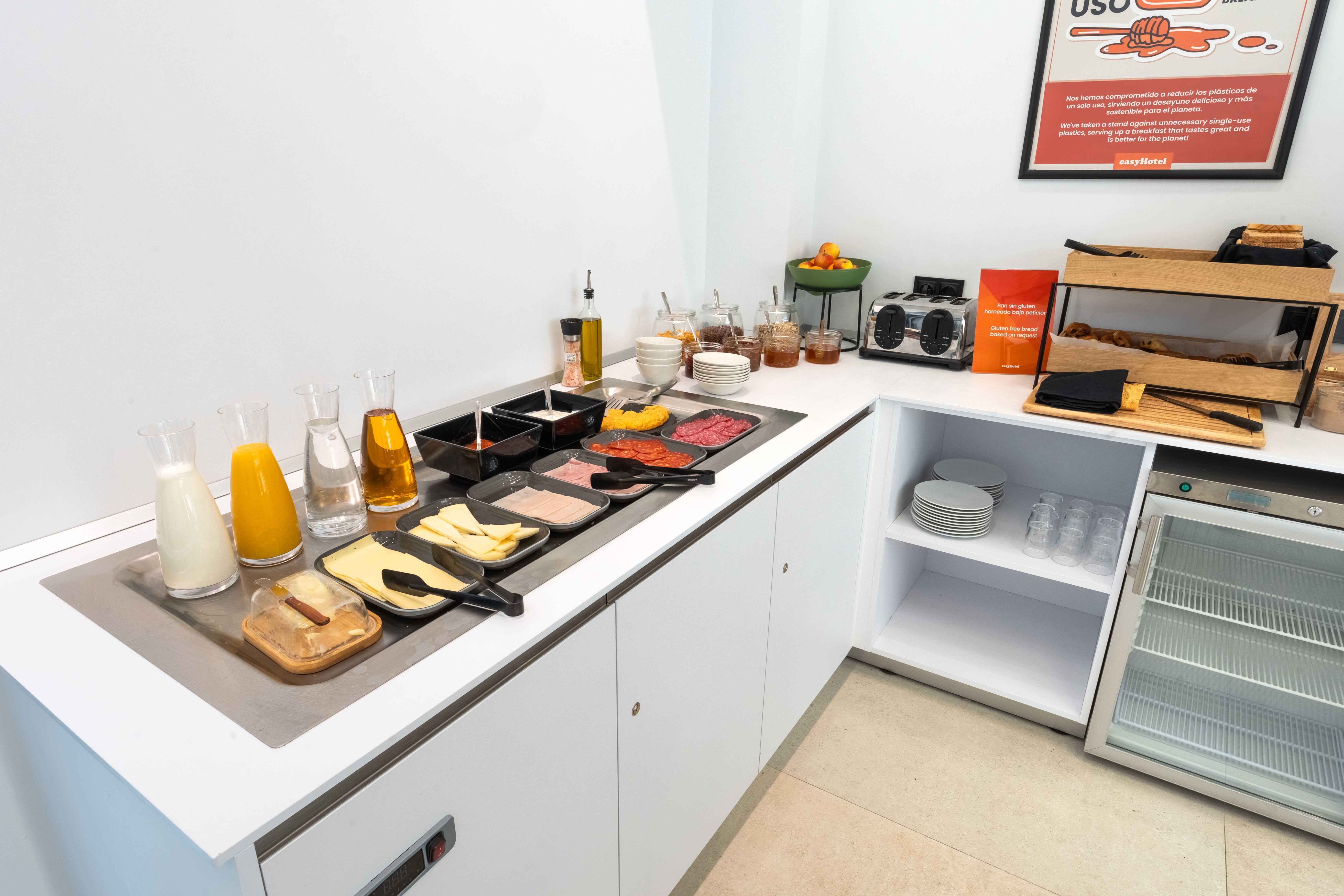 easyHotel Madrid Alcala 34/41