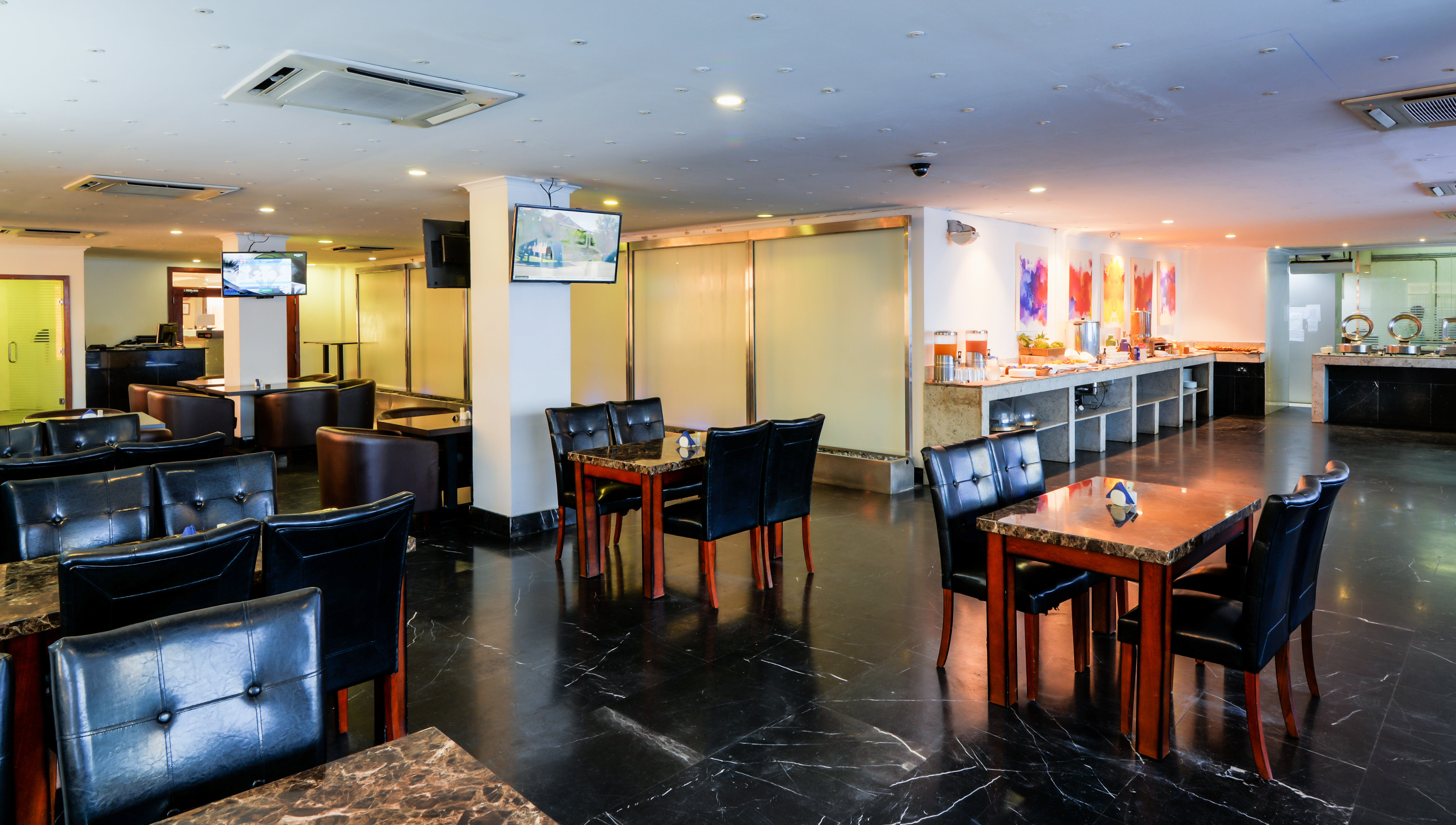 Tanzanite Executive Suites 34/40