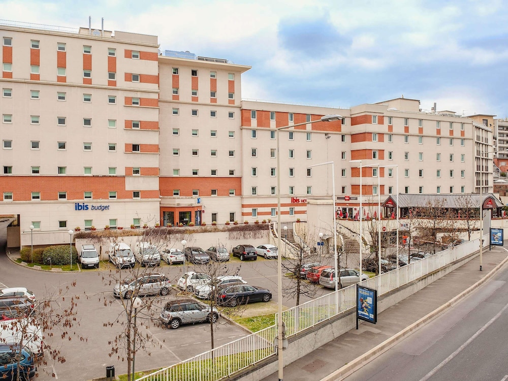 Ibis Paris La Defense Courbevoie 41/49