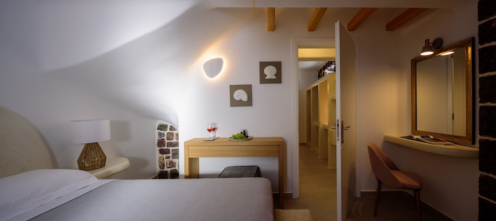 ACRO BLUE LUXURY VILLAS 14/60