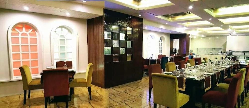 West Park Inn 16/21