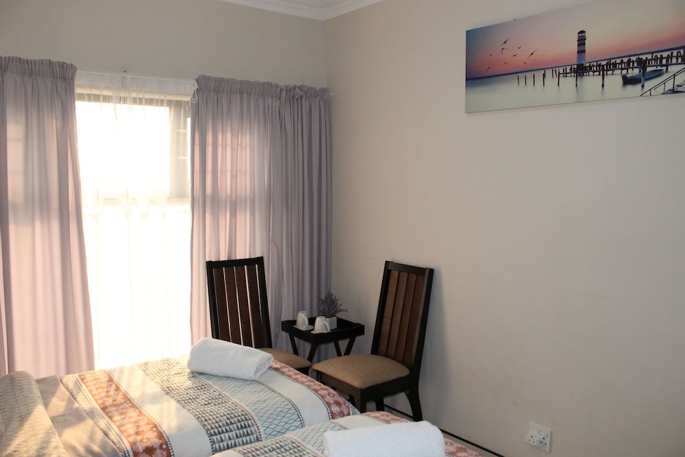 Seboa's Guesthouse 12/36