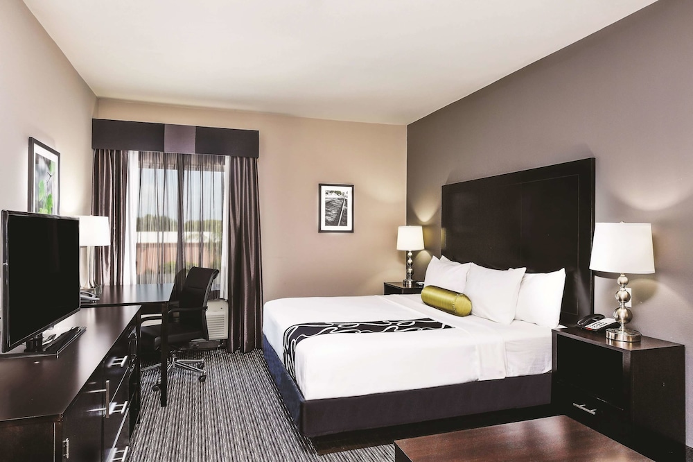 La Quinta Inn & Suites by Wyndham Rockport - Fulton 15/46