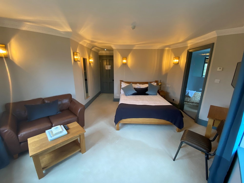 The Wharf House 16/43