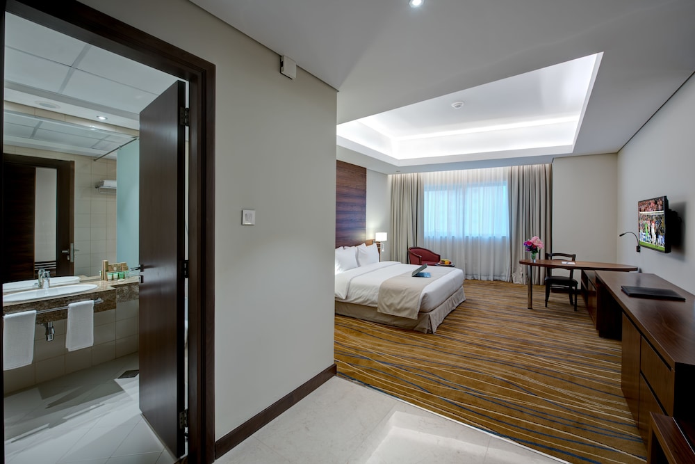 Center Hotel Sharjah 8/34