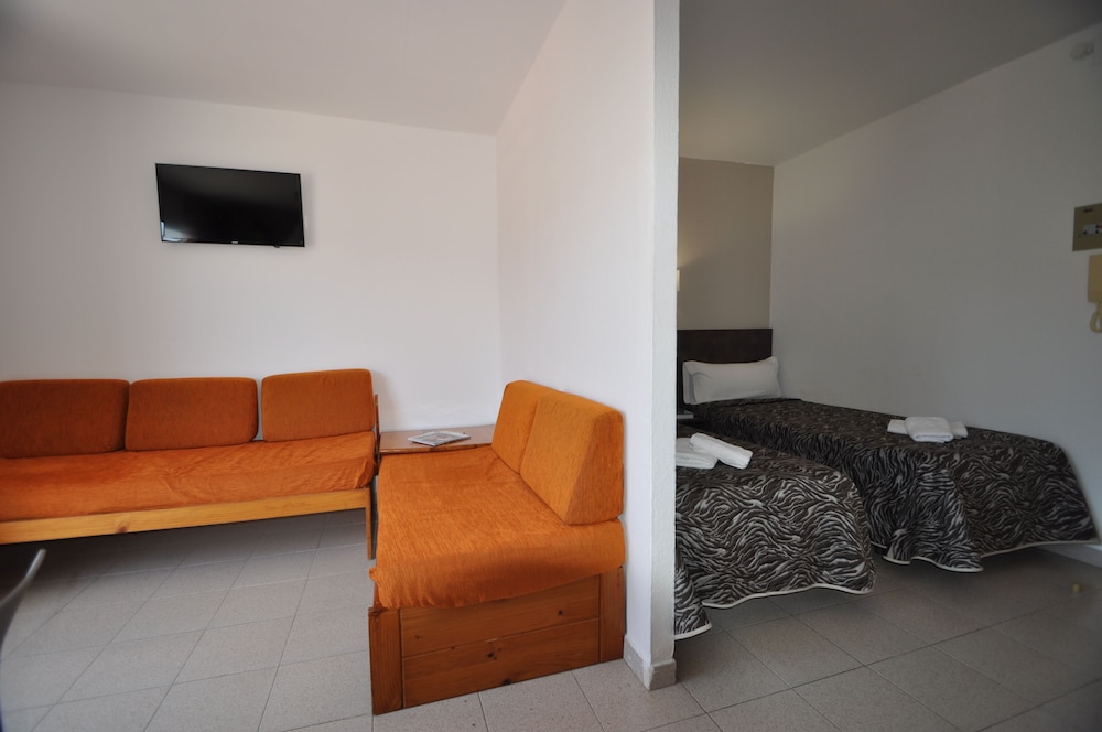 Safari Apartments 15/29