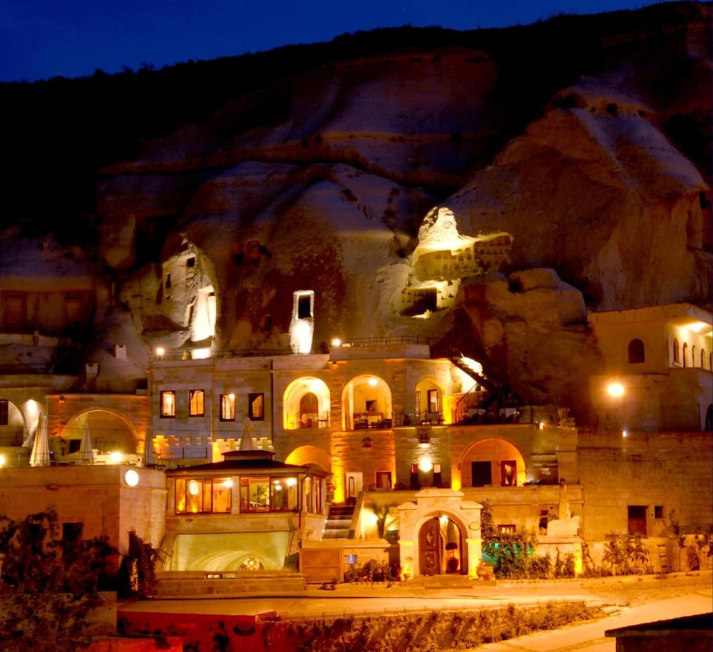 Miras Hotel 2/49