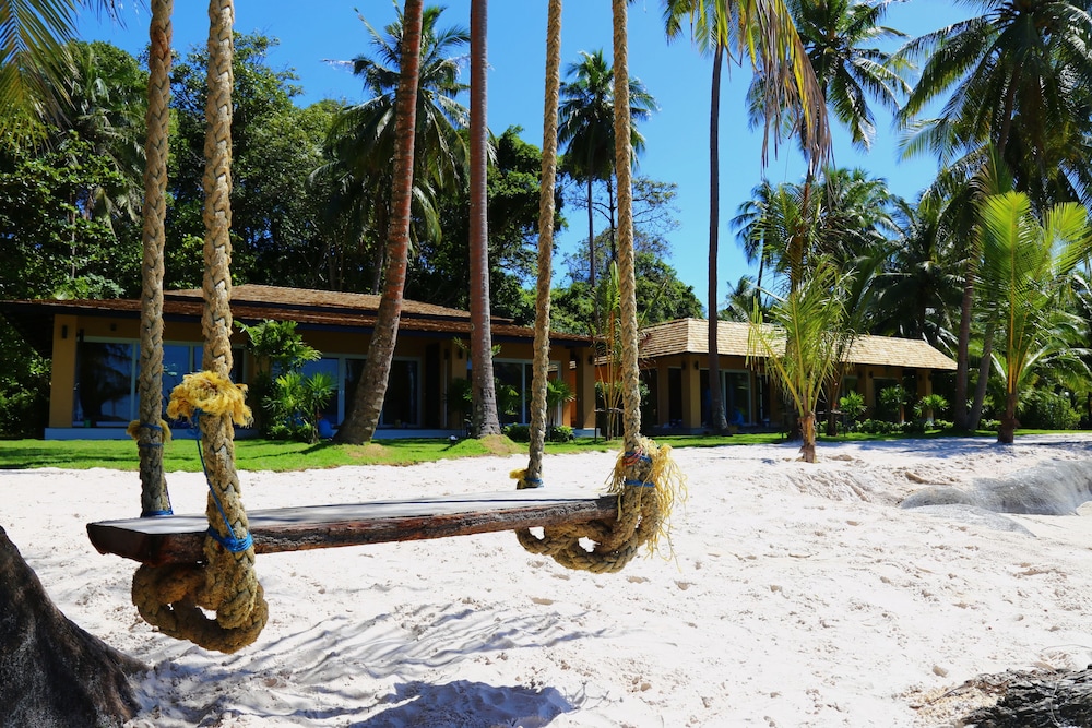 Peninsula Beach Resort 39/49