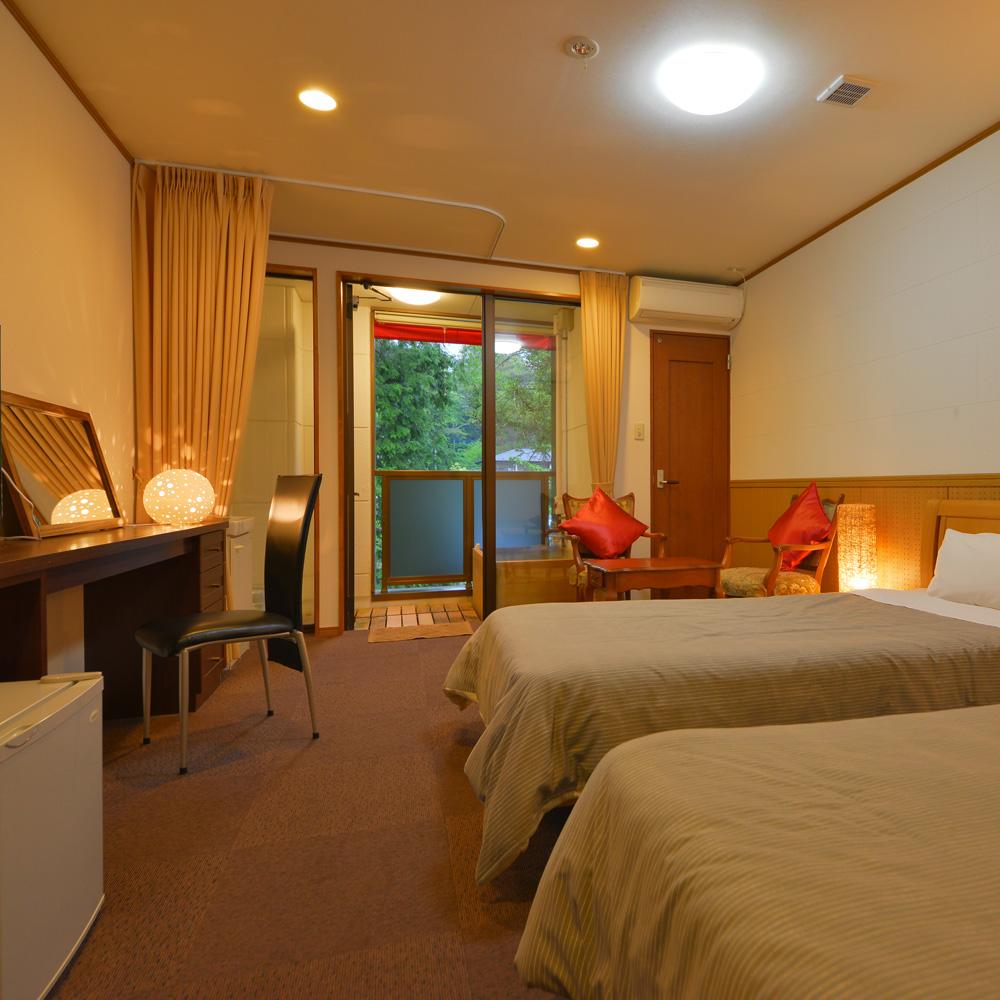 Standard, Twin Beds, Outdoor Bath
