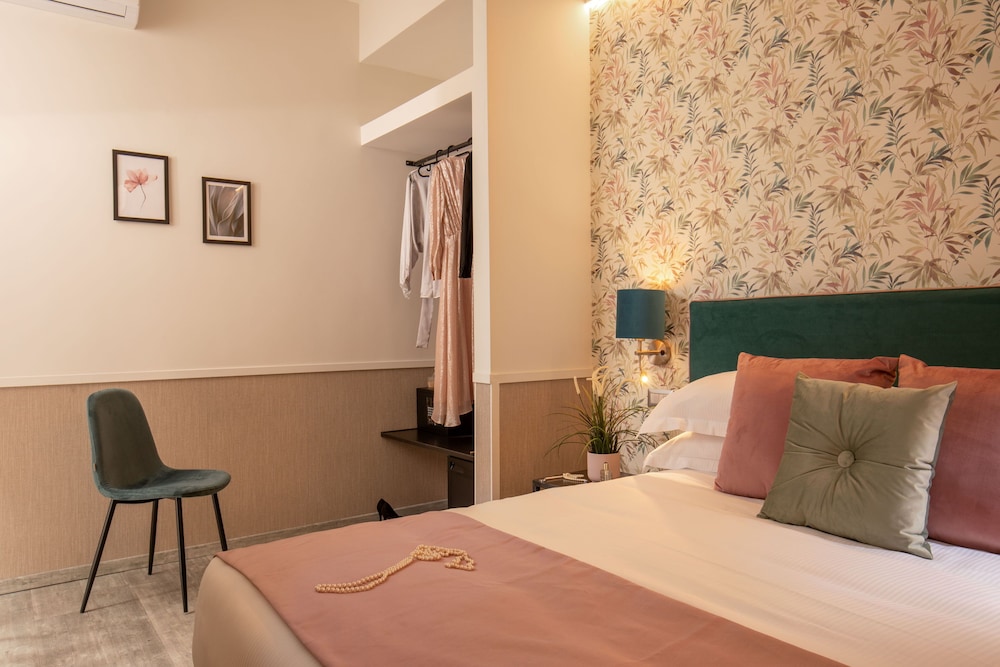 Sophie Terrace Hotel 15/38