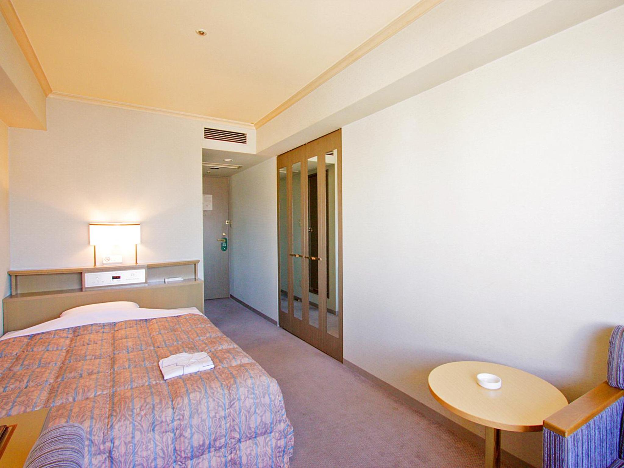 Semi Room, Single Bed, Semi Double Bed