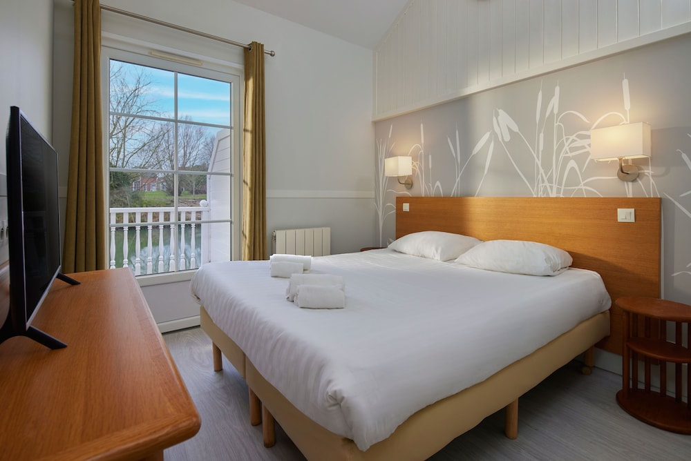 Design, Vip, Cottage, Double and Twin Beds