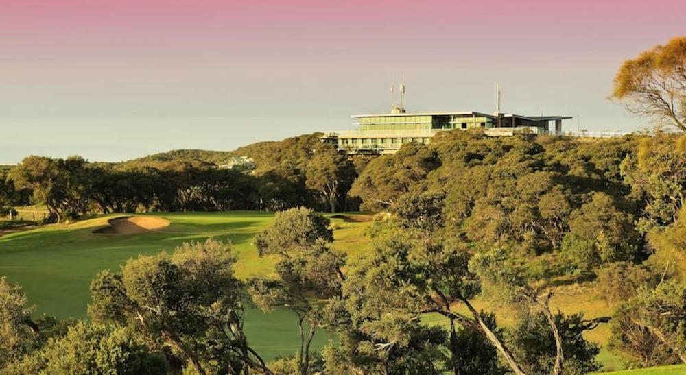 Mercure Portsea 59/67