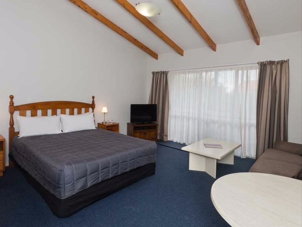 Edelweiss Motel 13/72