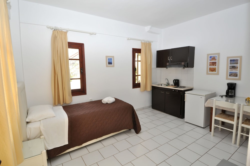 PENNYSTELLA APARTMENTS 44/70