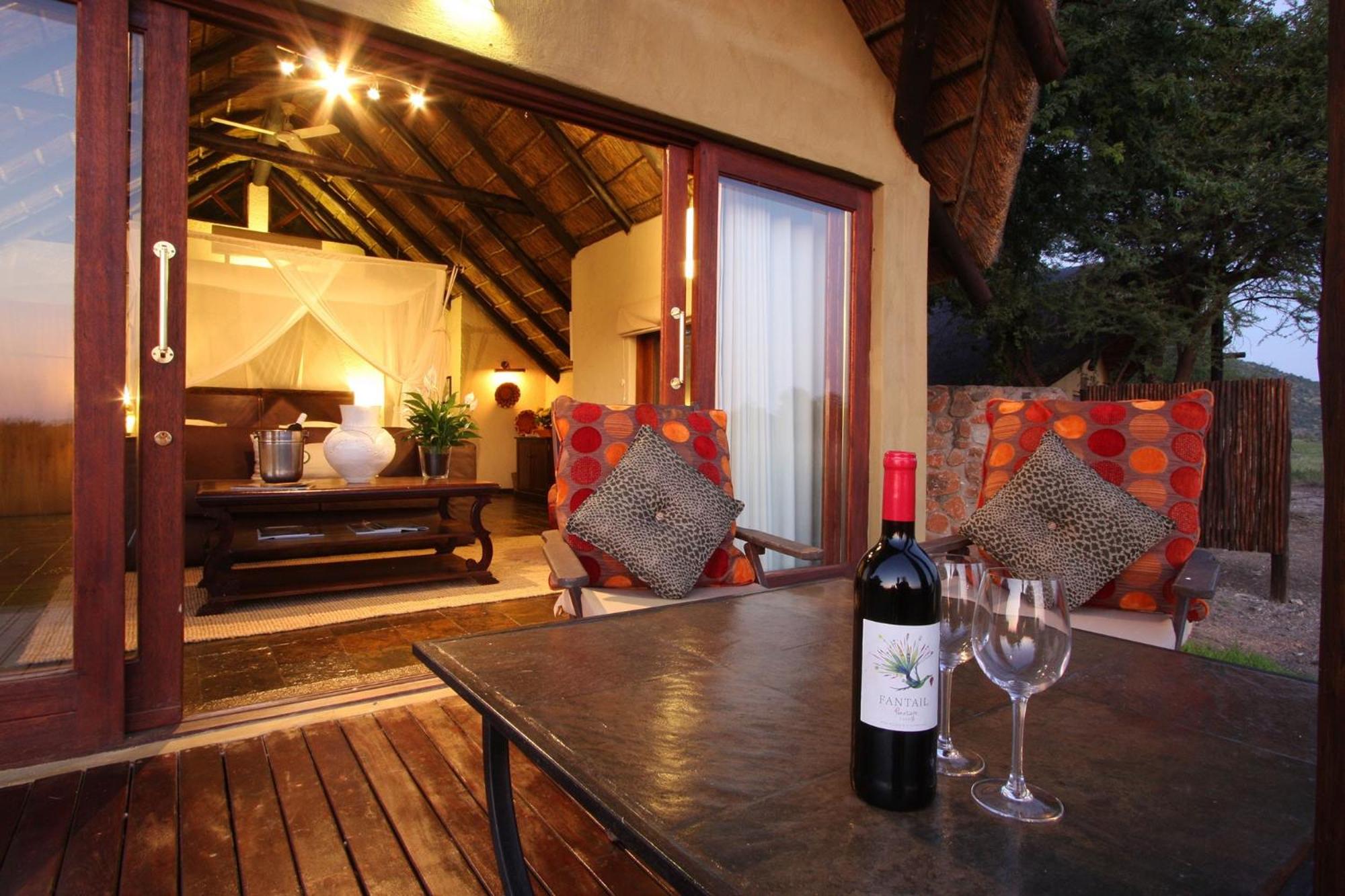Tau Game Lodge 4/56