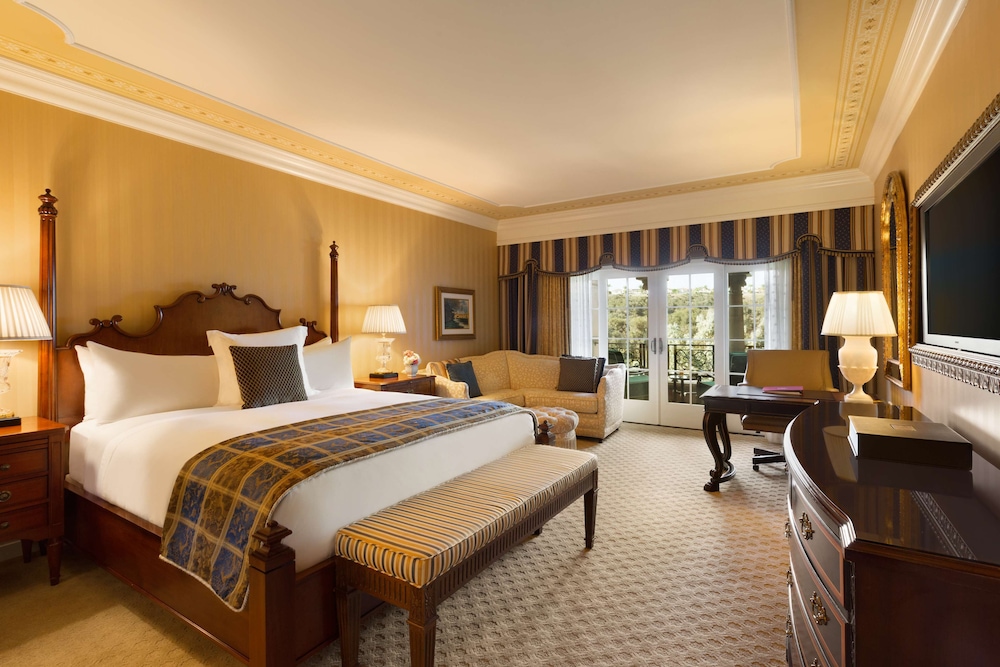 Fairmont Grand Del Mar 24/70