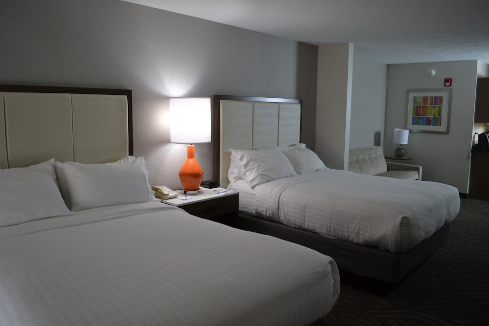 Holiday Inn Express Hotel Suites Kent State University 13/69