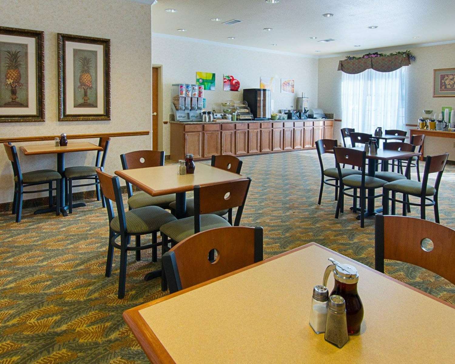 Quality Inn & Suites Glen Rose 19/23
