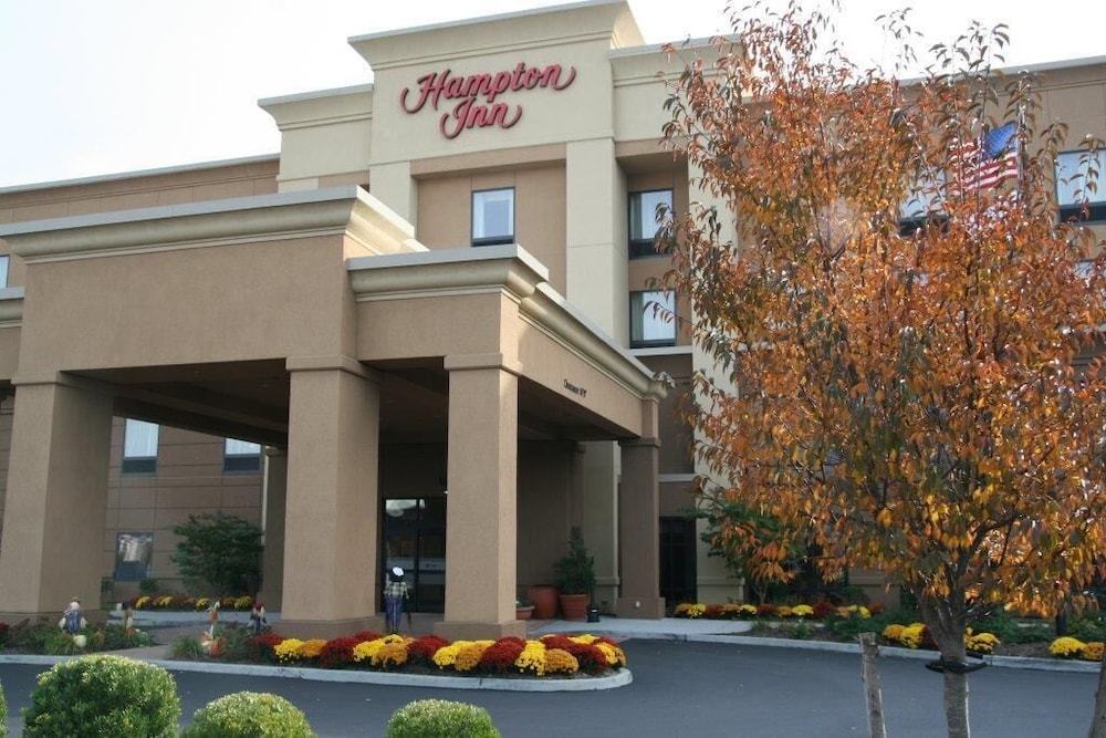 Hampton Inn Garden City Long Island, NY 3/32