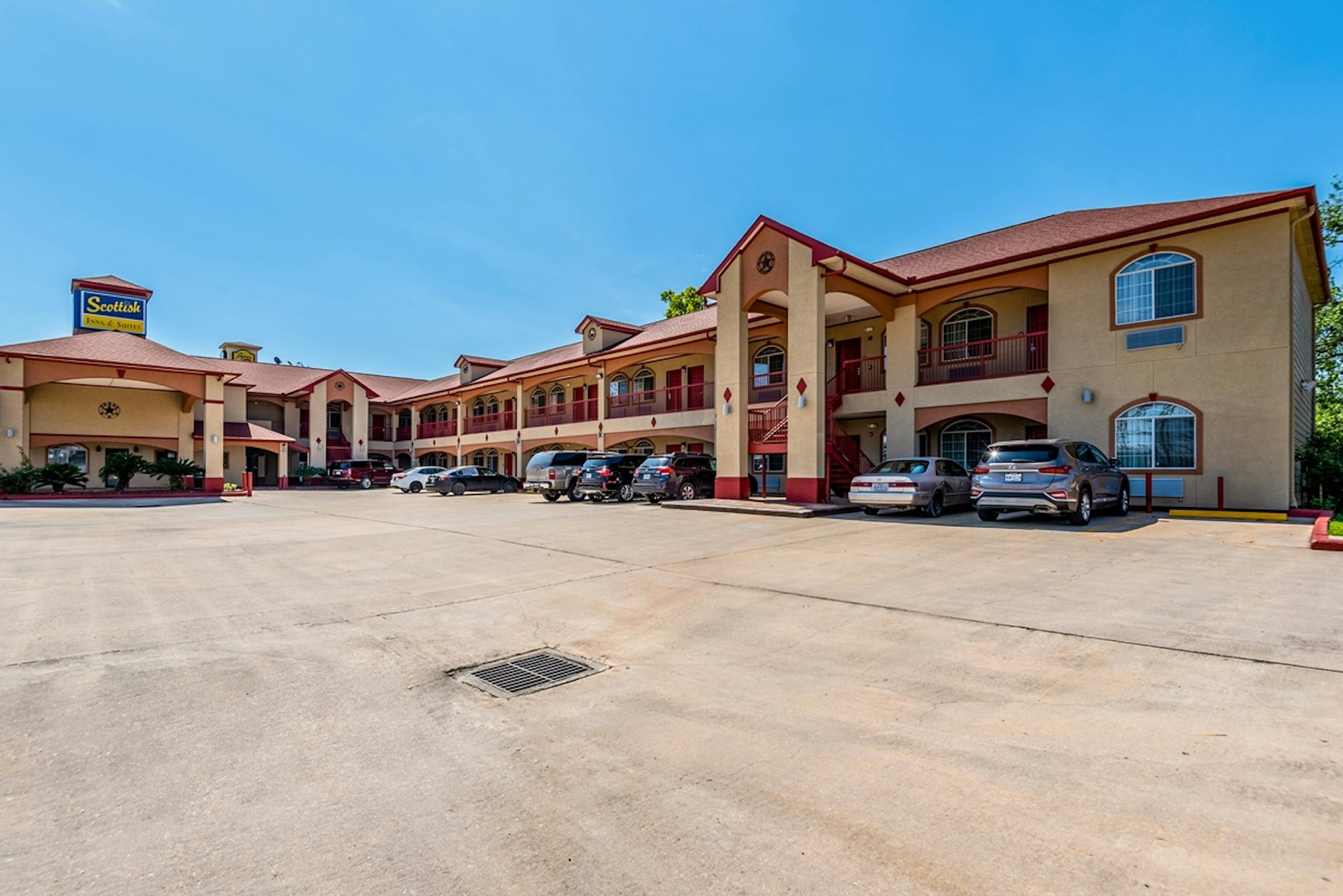 Scottish Inns & Suites IAH Airport Beltway8 16/24