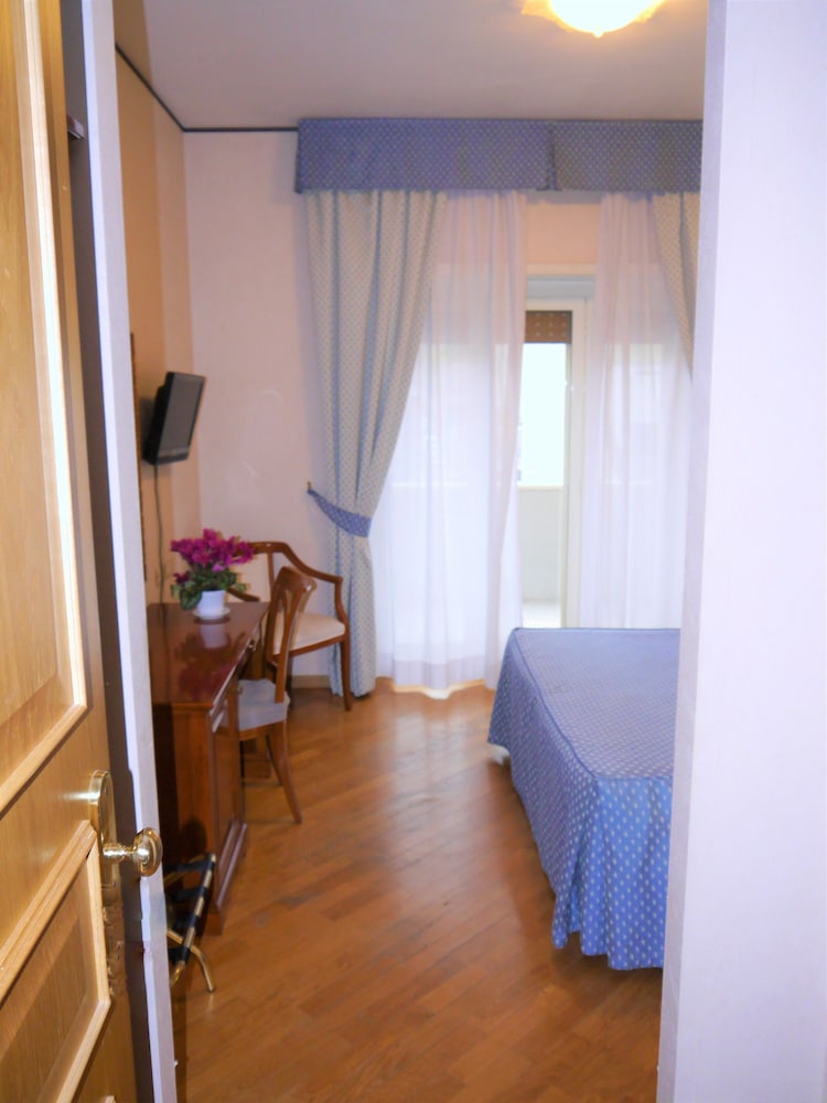 Hotel San Pietro 40/50