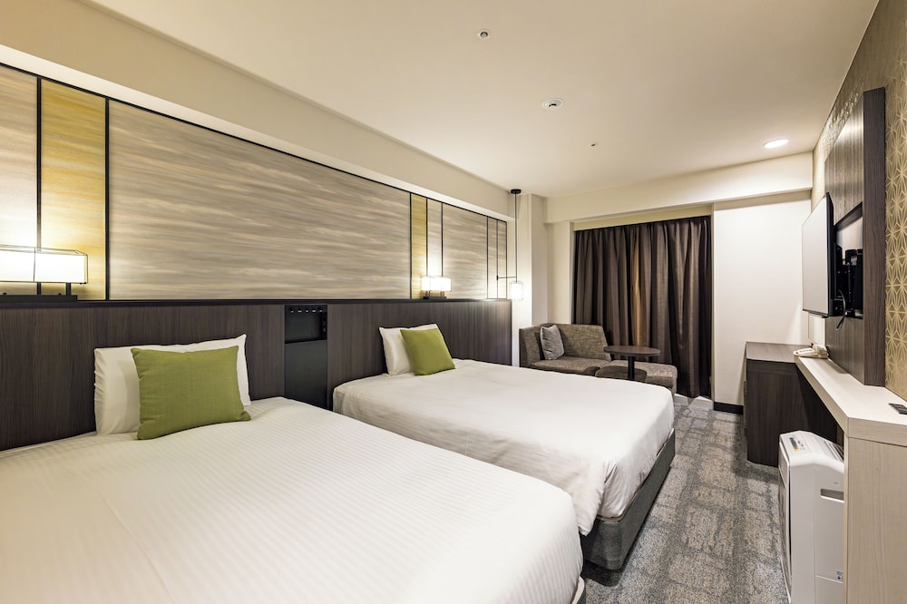 ROOM, TWIN BEDS, HIGH FLOOR