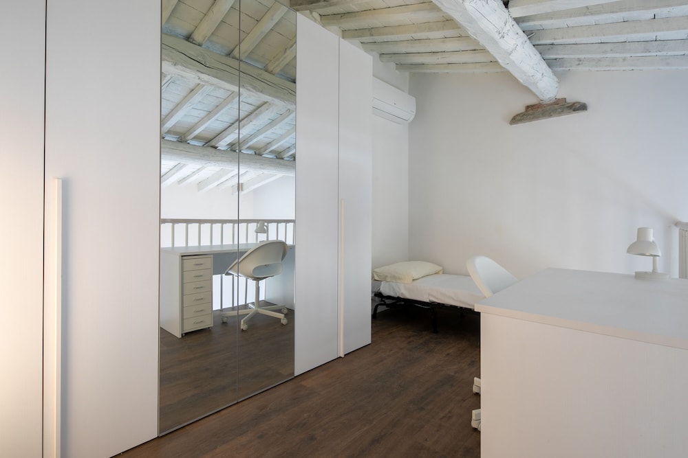 Indipendenza House 12/14
