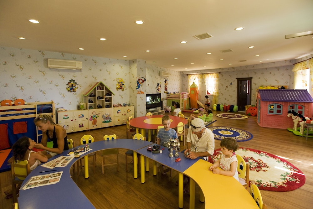 Latanya Park Resort 22/41