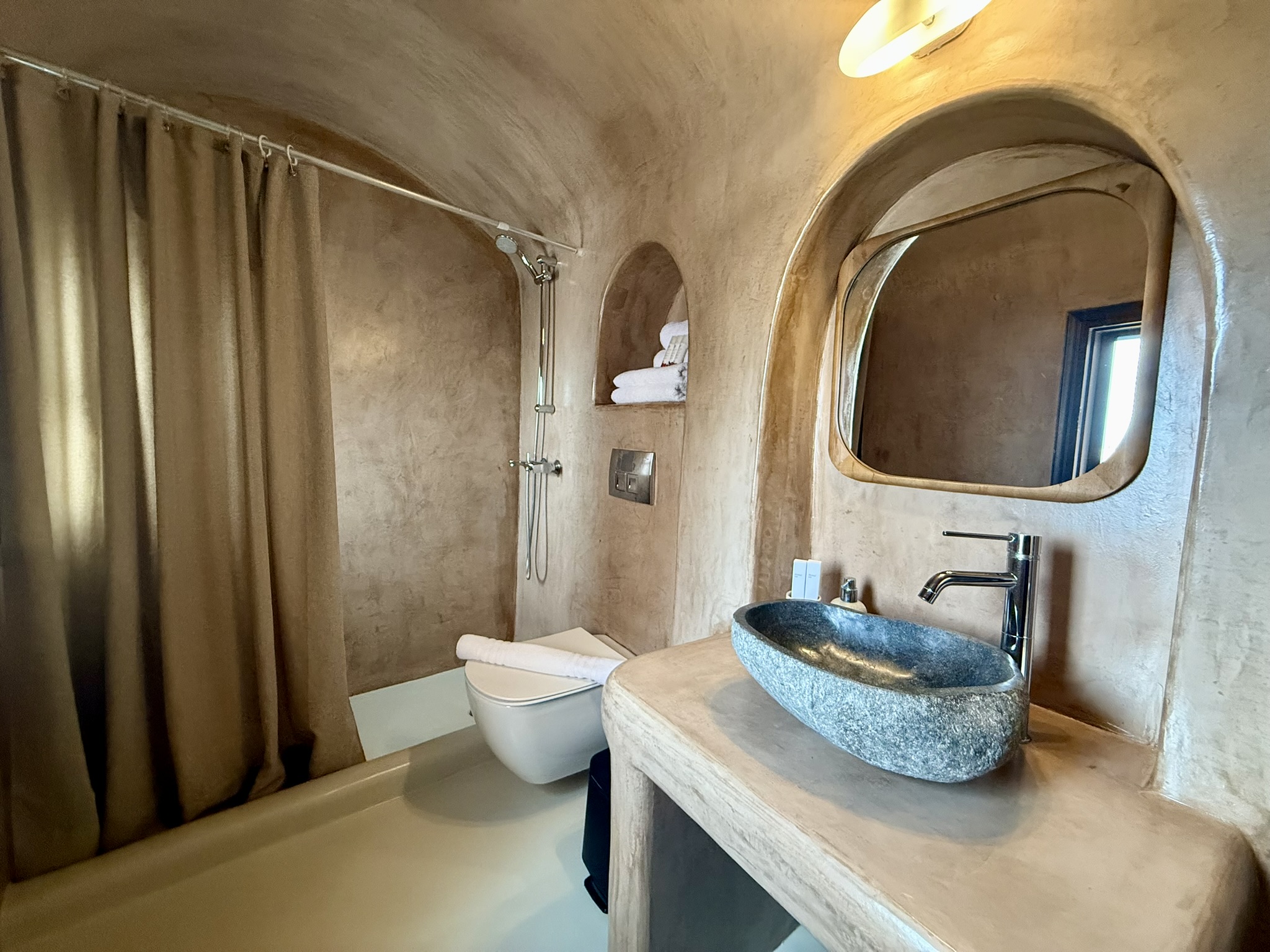 Cave, Junior, House, Shared Plunge Pool